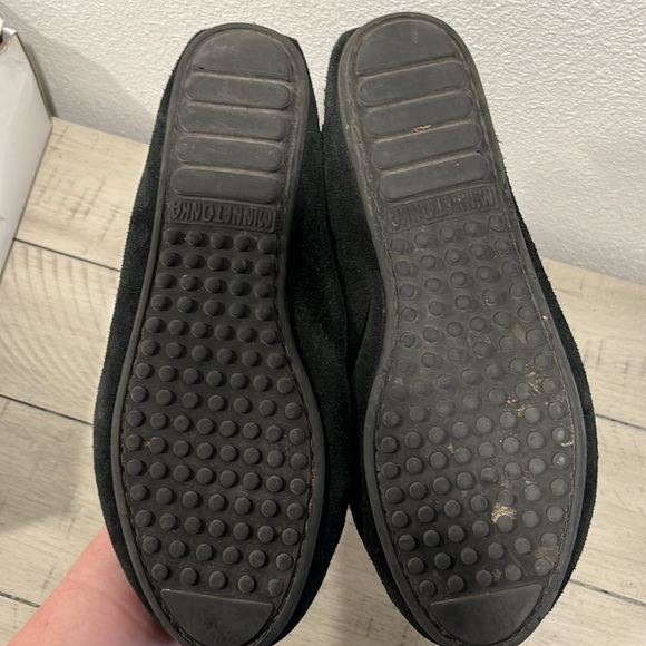 Minnetonka moccasins with tread - Picture 5 of 8